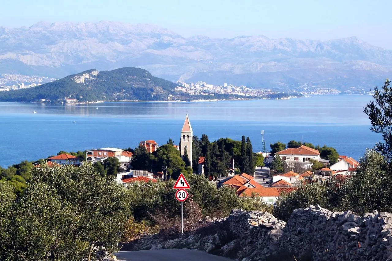 Apartments With A Parking Space Slatine, Ciovo - 5158 Trogir